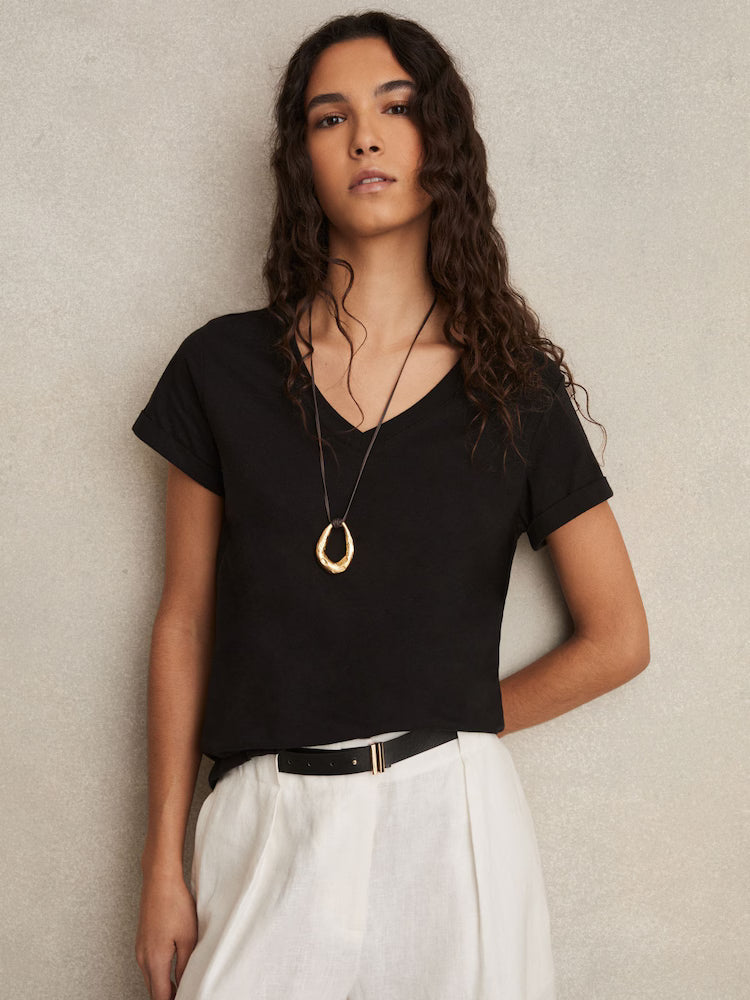 FRIEDMAN-V-Neck T-Shirt in Black